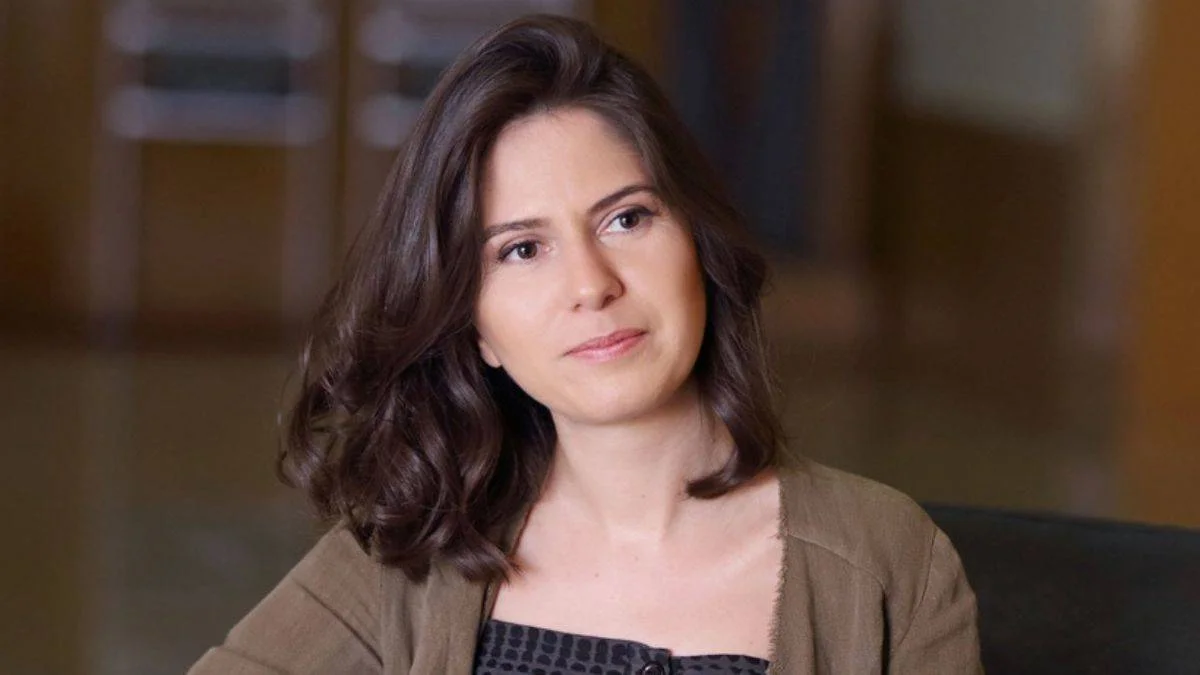 Kübra Par: İmamoğlu "Bakın Erdoğan İngilizce bilmiyor, ben biliyorum" mesajı veriyor olabilir