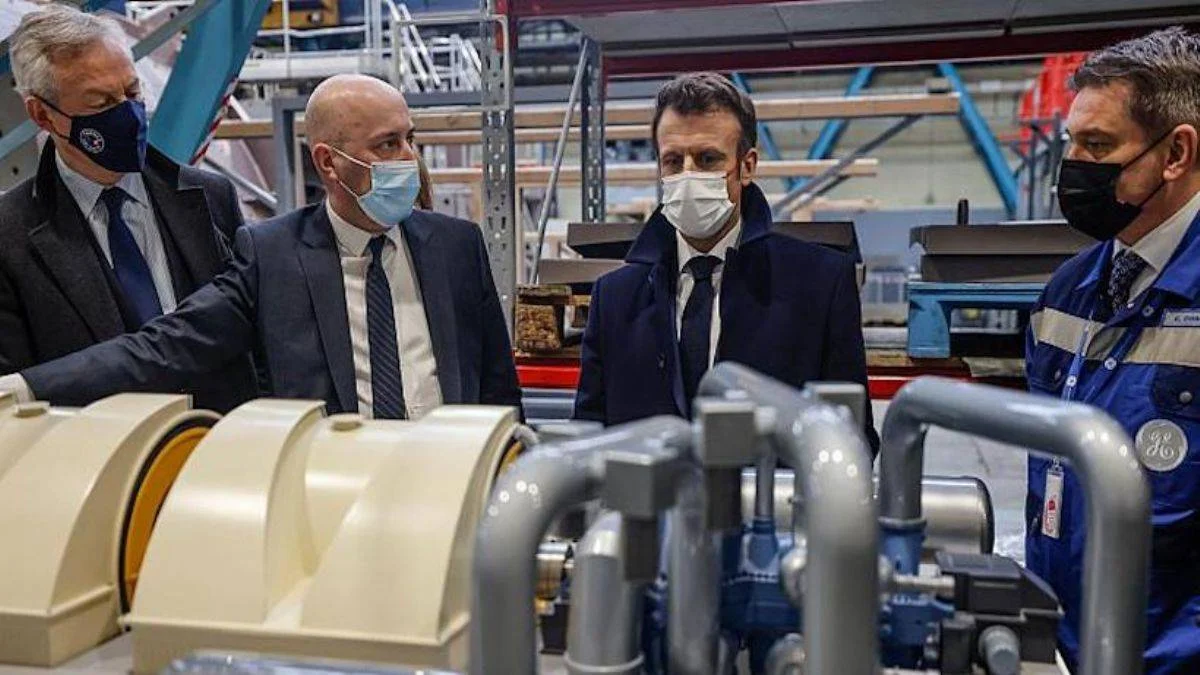 Macron: En az 6 yeni nükleer reaktör inşa edeceğiz