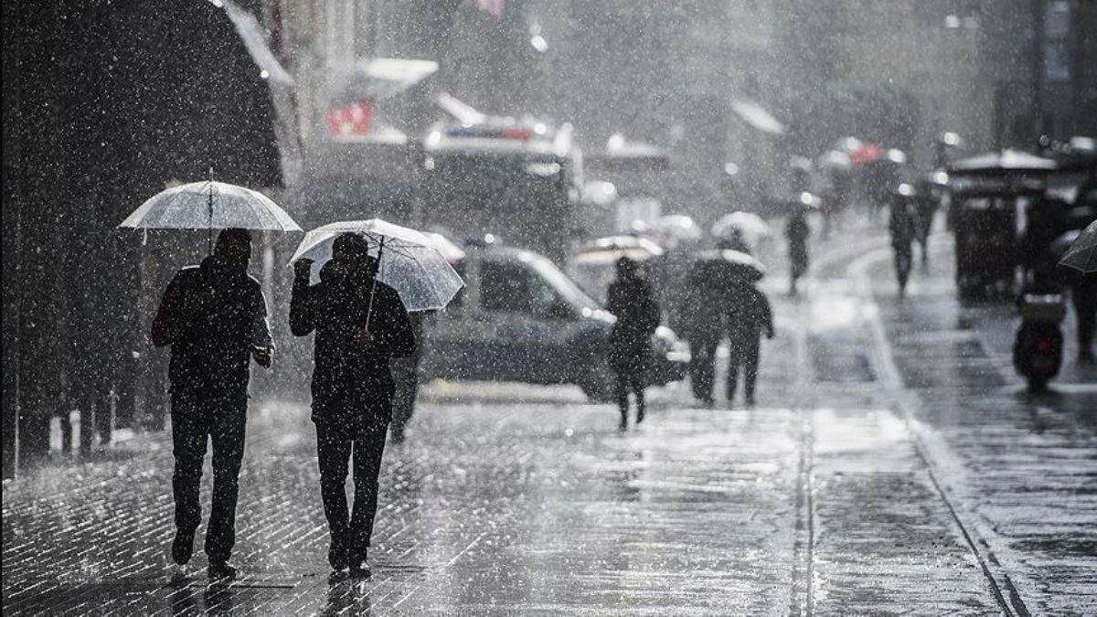 Meteoroloji'den kuvvetli yağış ve fırtına uyarısı