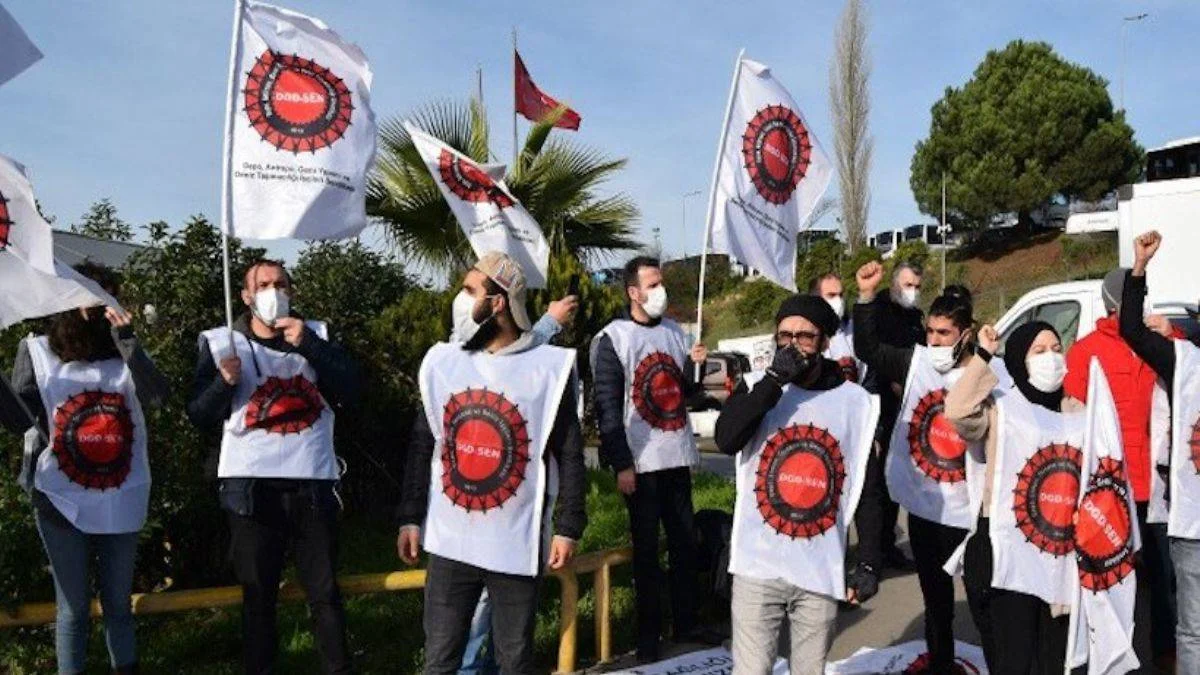 Migros işçileri yeniden Özilhan'ın villasının önüne gidiyor