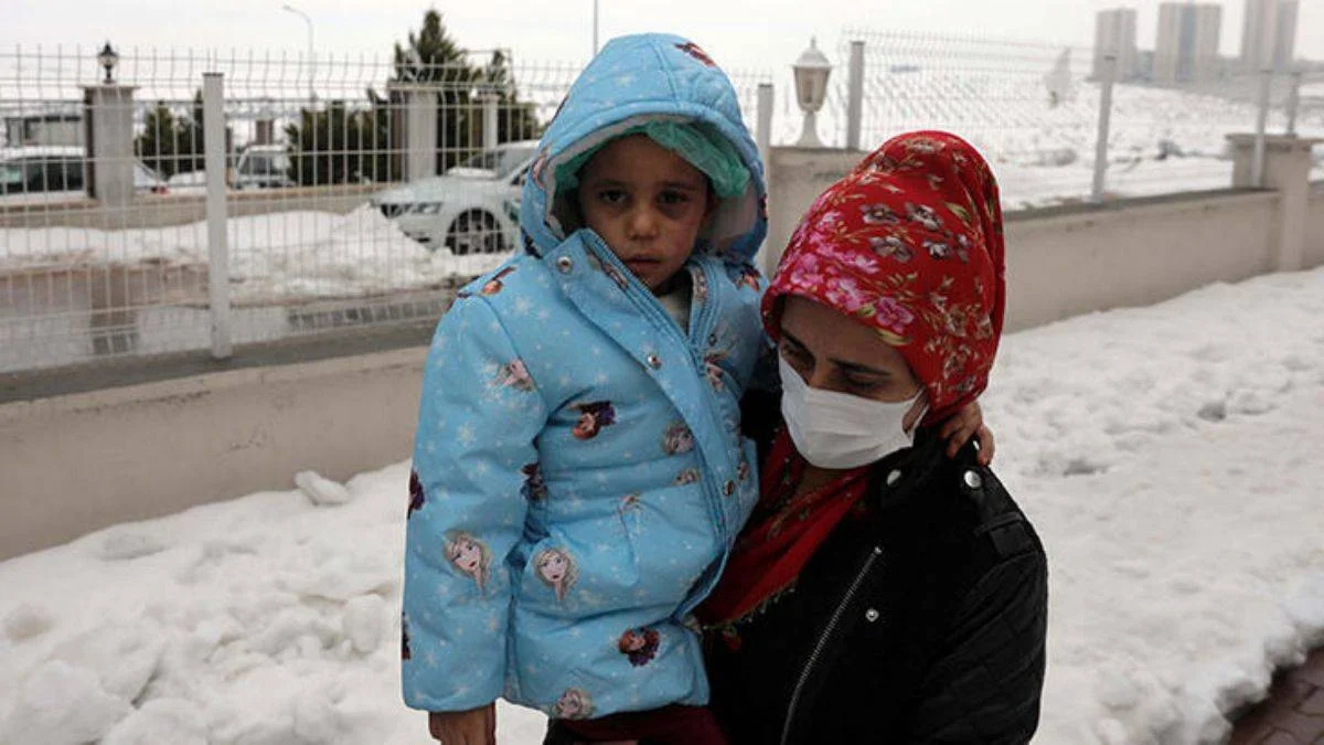 Minik Asiye ve ailesi, polisevine yerleştirildi