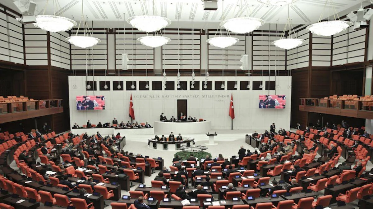 Öğretmenlik Meslek Kanunu TBMM'de kabul edilerek yasallaştı