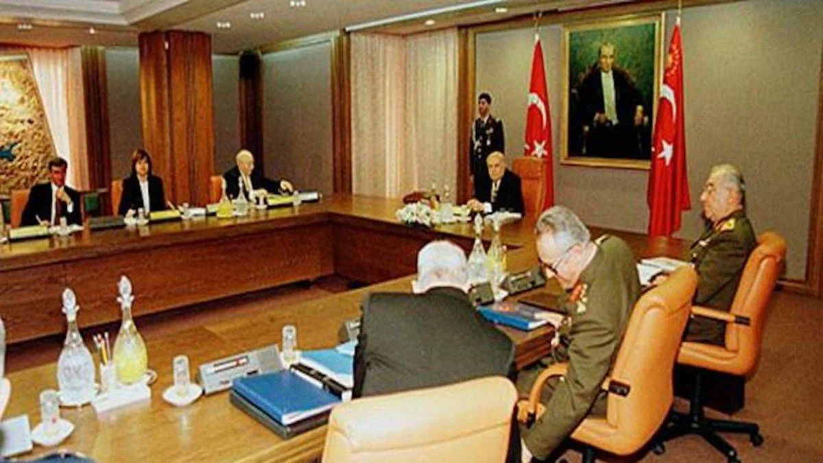 'Postmodern darbe' üzerinden 25 yıl geçti! 'Erbakan, MGK kararlarının bazılarını imzalamadı'