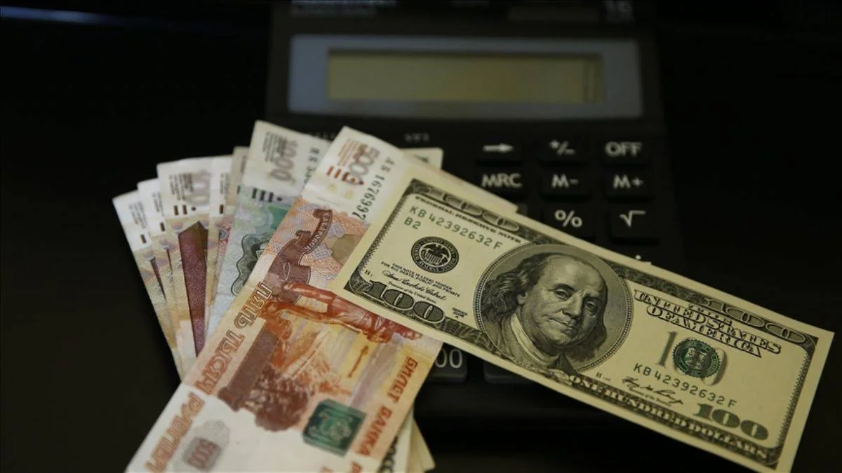 Putin'den Rus halkına 'döviz' yasağı
