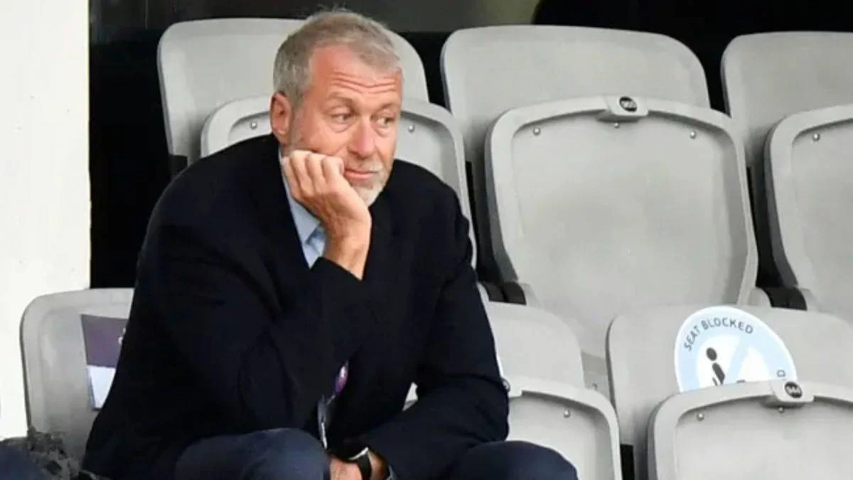 Rus milyarder Abramovich, Chelsea'yi bıraktı