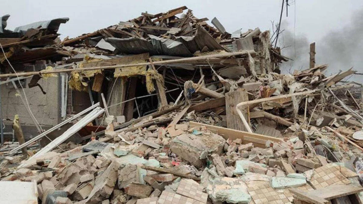 Rusya Mariupol'de sivillere saldırdı: 4 ölü, 9 yaralı