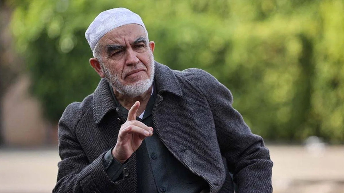 Şeyh Raid Salah, 15 yıl aradan sonra Mescid-i Aksa'ya girdi