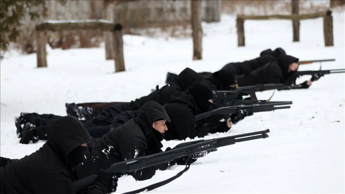 Ukrayna'da sivillere 'panik yapma, hazır ol' eğitimi