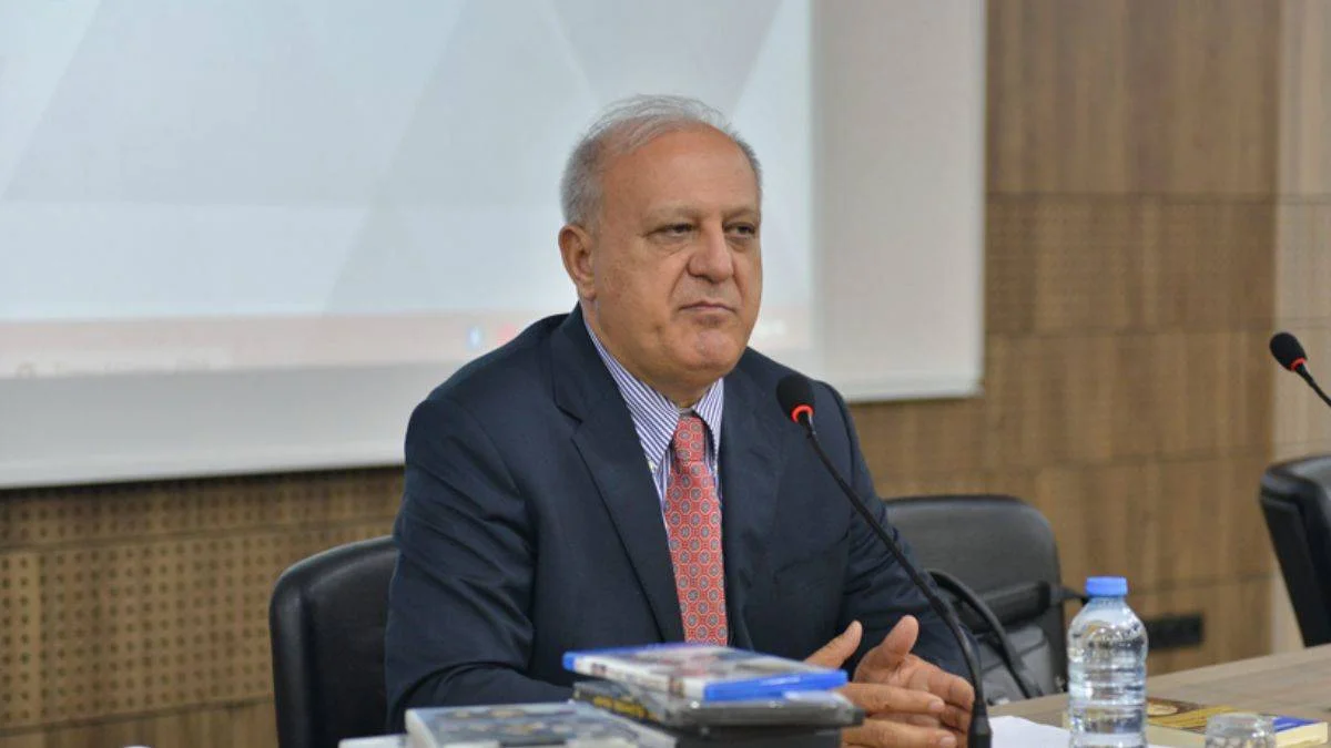 Ünlü akademisyen Kurtoğlu'na eşine şiddetten hapis cezası