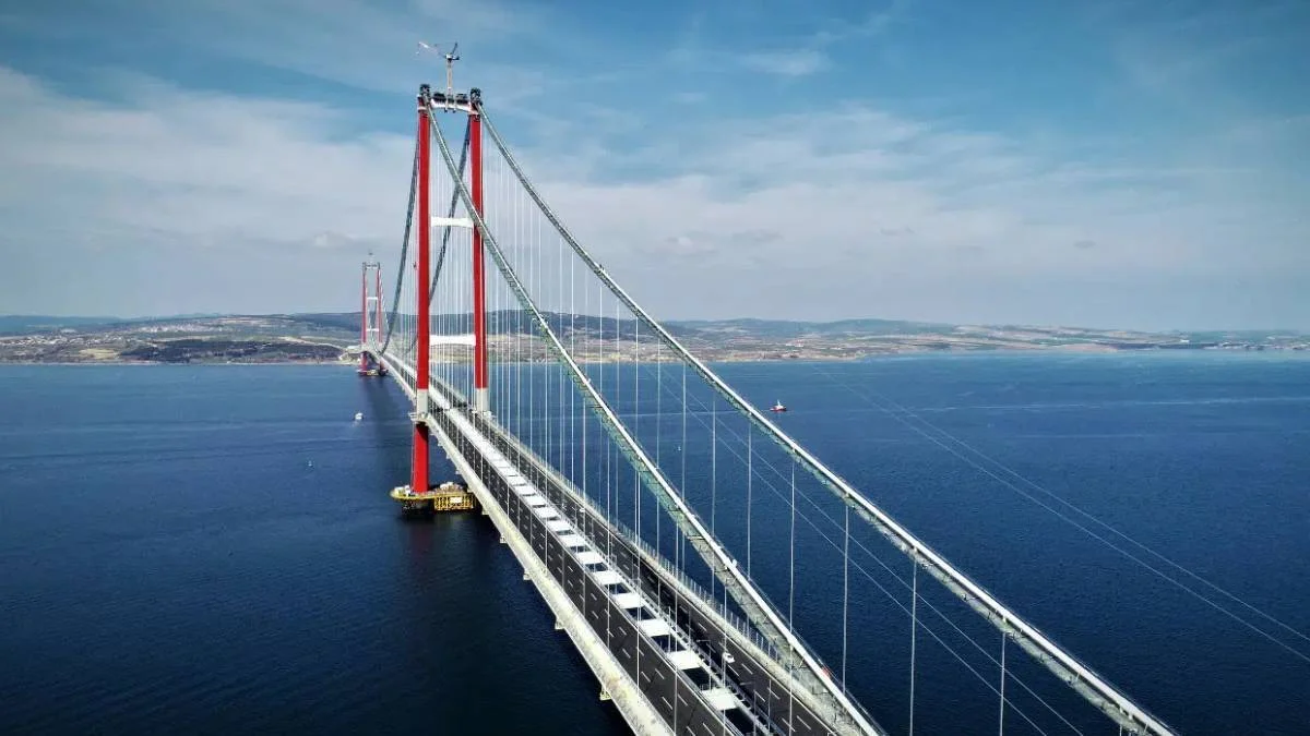 1915 Çanakkale Köprüsü'nde ücretli geçişler başladı: İşte ödenecek tutarlar!