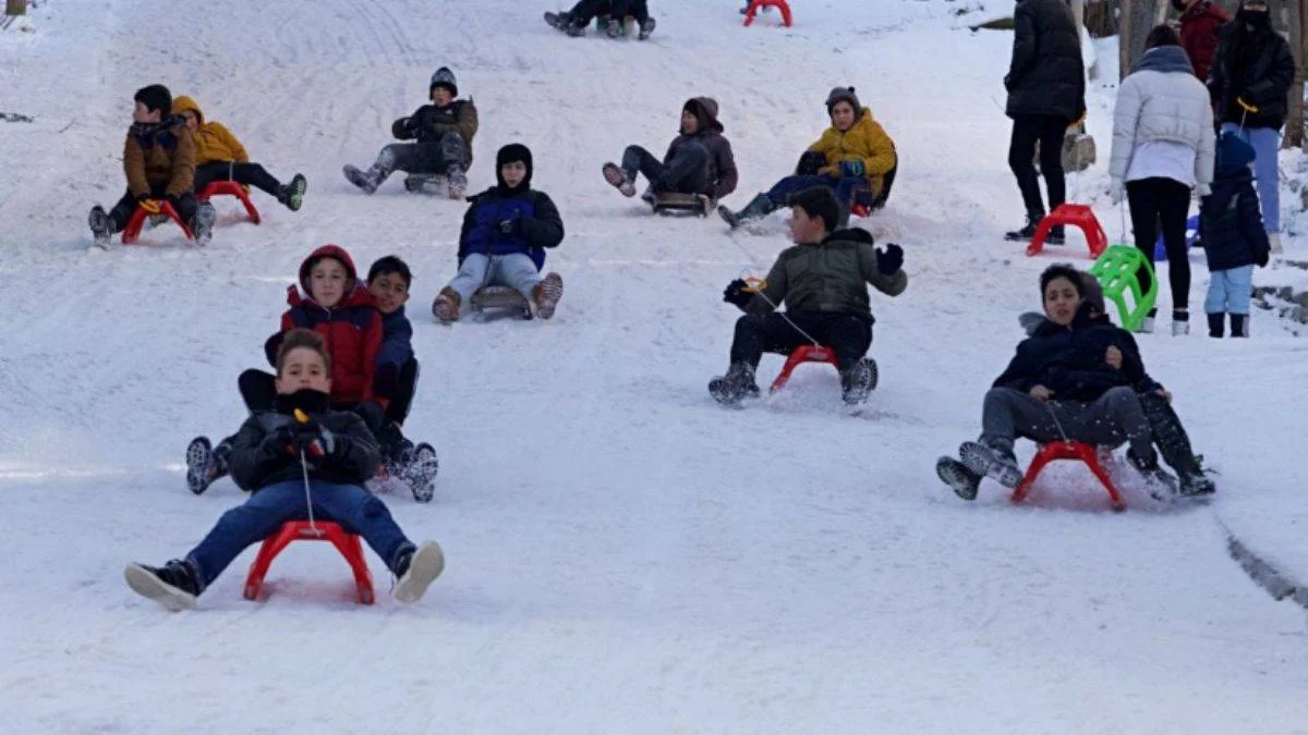 Ankara'da okullar tatil mi ? Ankara'da yarın (4 Mart) okullar tatil mi olacak?