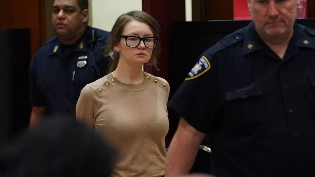 Anna Sorokin kimdir? Inventing Anna dizindeki Anna Delvey kim? Anna Sorkin hikayesi gerçek mi?