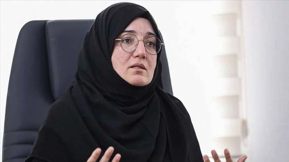 Avukat Gülden Sönmez'den atasözlü uyarı: 'İsrail'le örtünen çıplak, sofraya oturan da aç kalır'