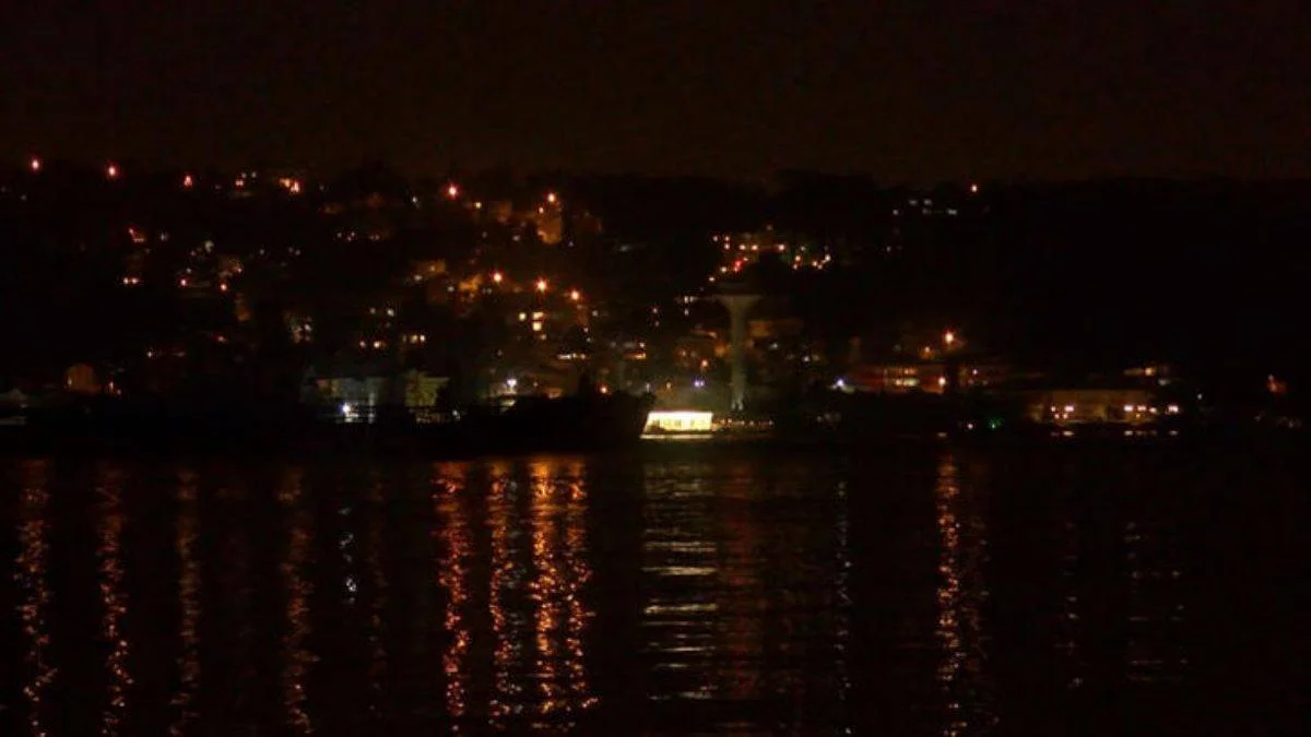 Ayçiçek yağı yüklü ikinci gemi Boğaz'dan geçti