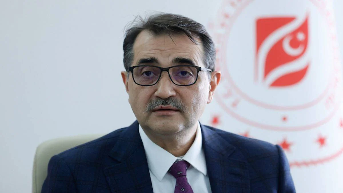 Bakan Dönmez, Isparta'daki elektrik kesintileriyle ilgili konuştu