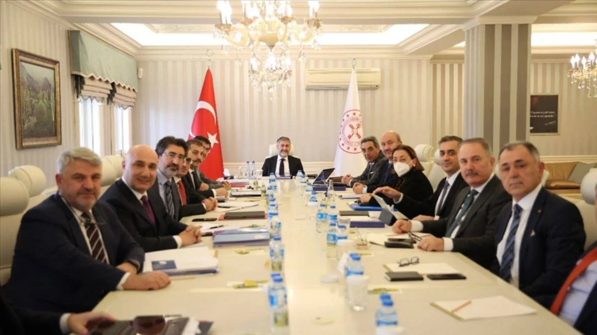 Bakan Nebati'den açıklama