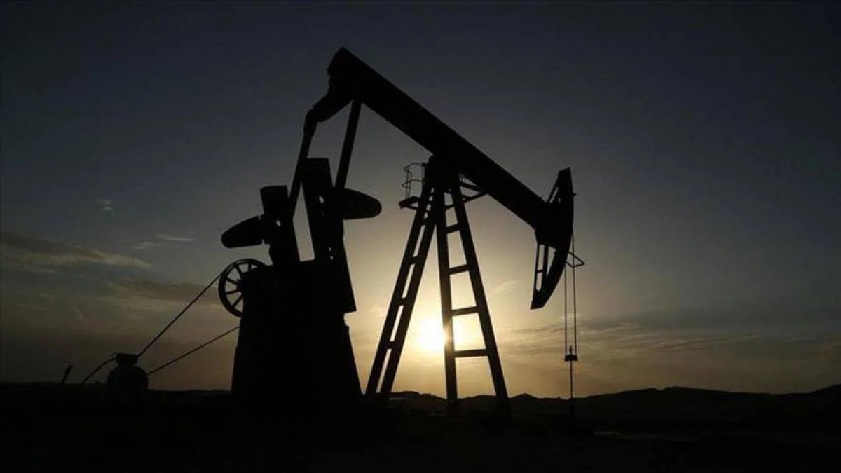 Brent petrolün varil fiyatı 120 doları geçti