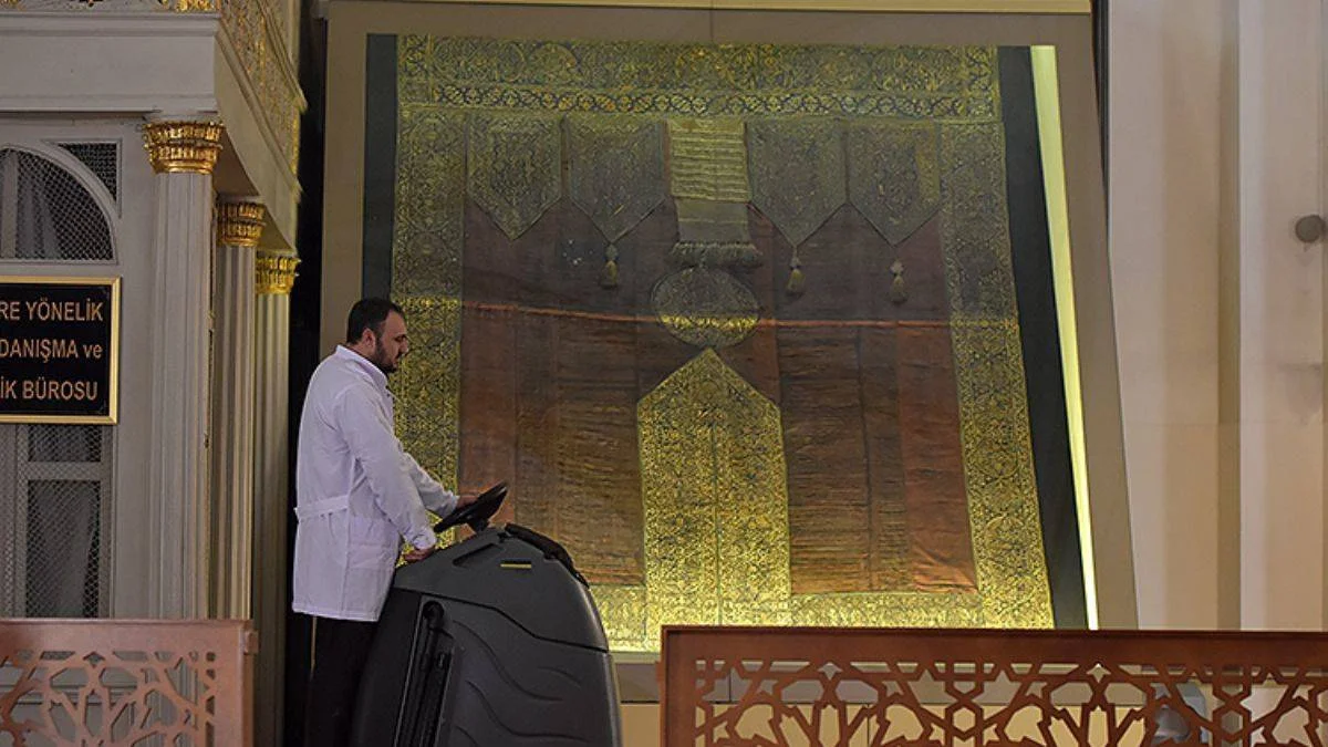 'Bursa'nın Ayasofyası' Ulu Cami ramazana hazırlanıyor