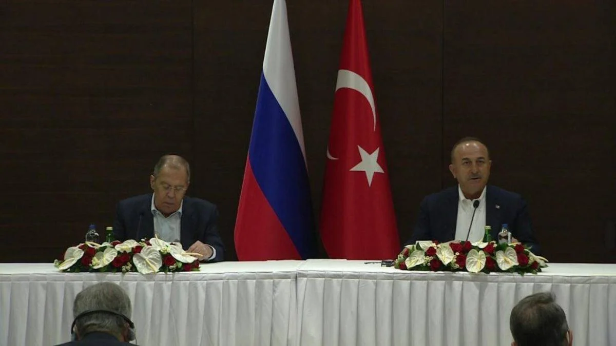 Çavuşoğlu ve Lavrov'dan açıklamalar