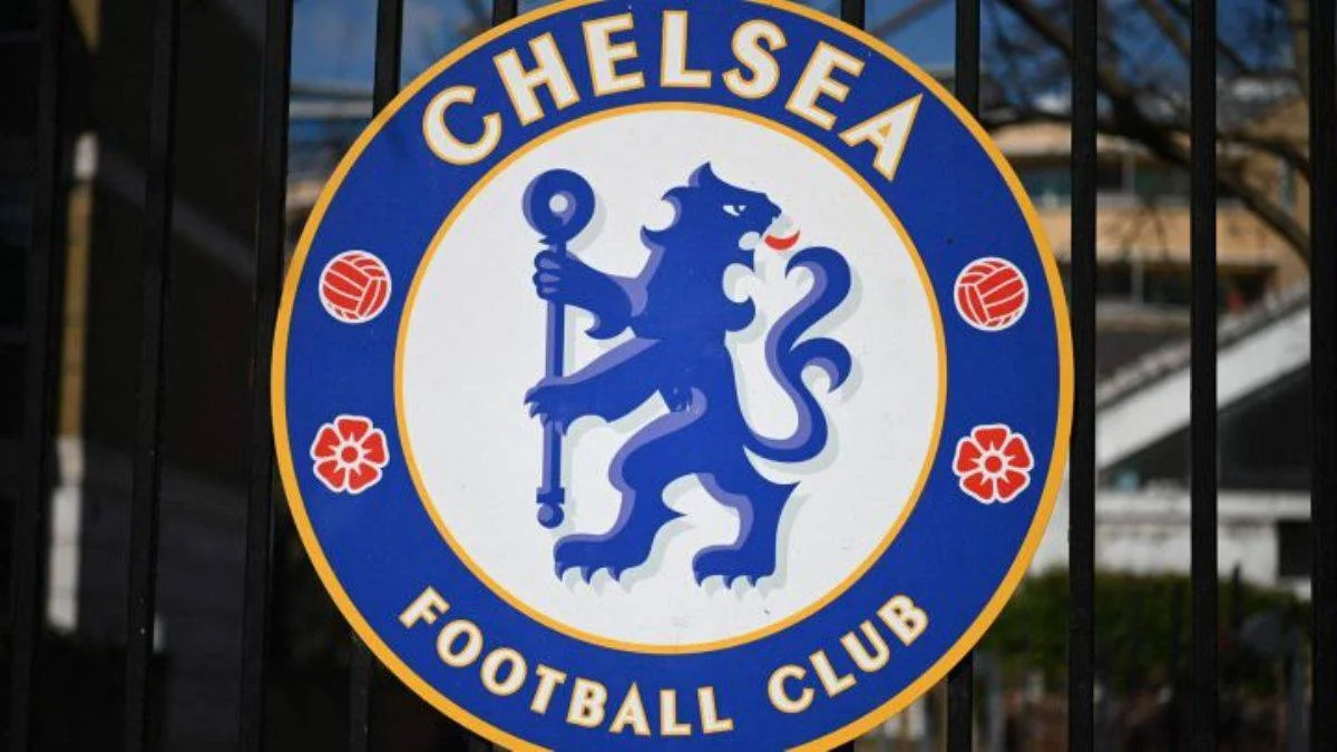 Chelsea'ye üç talip çıktı