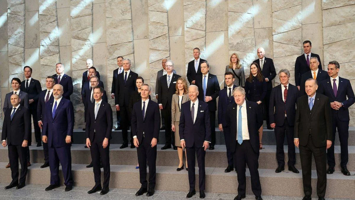Erdoğan, NATO Liderler Zirvesi'nde aile fotoğrafı çekimine katıldı