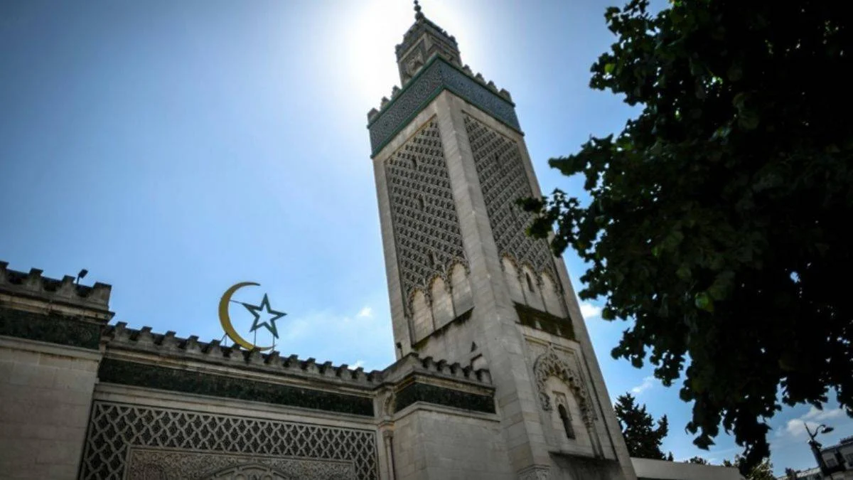 Fransız mahkemeden ''cami'' kararı: Valiliğin kararını bozdu!