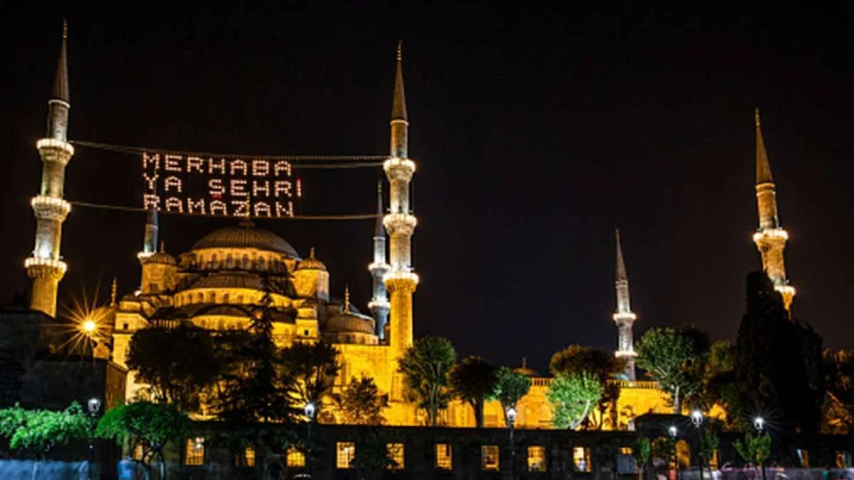İlk oruç ne zaman? Cumartesi günü oruç tutacak mıyız? Hangi gün oruç tutacağız? İlk iftar ne zaman?