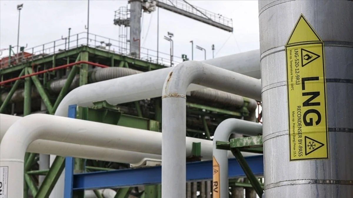 İngiltere ve AB'den Rusya petrolü kararları