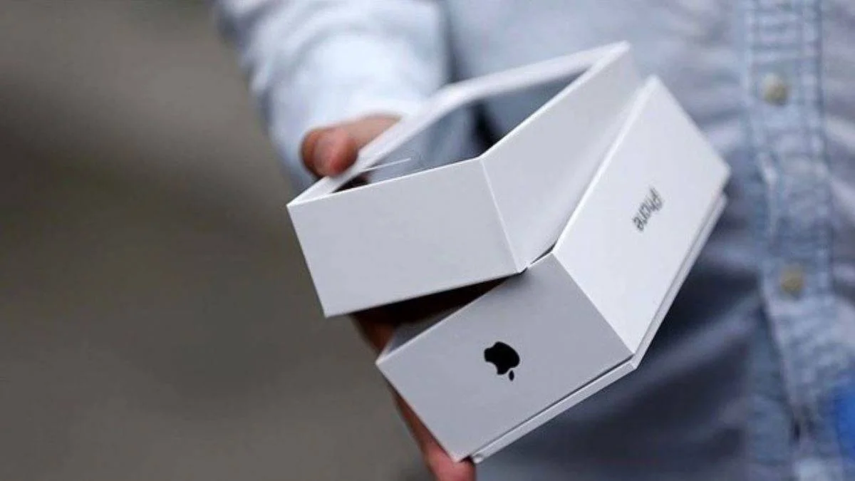 iPhone kullananlar dikkat! Şarj girişi tamamen kaldırılabilir