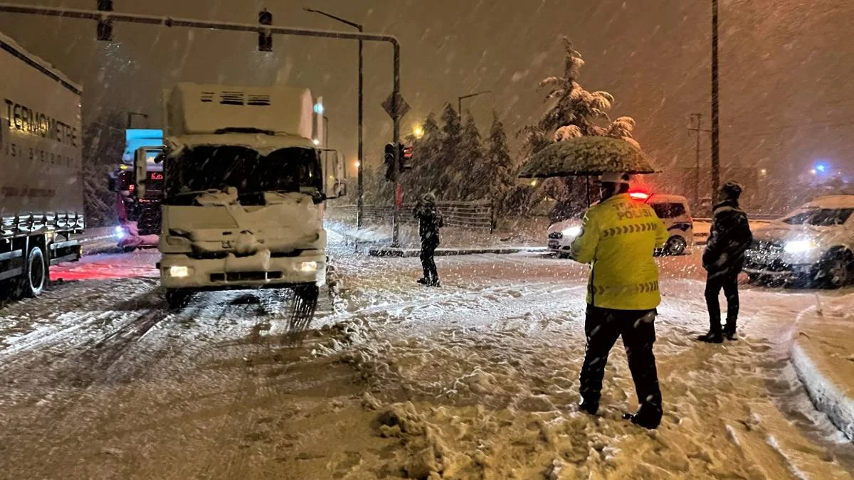 Isparta'da yarın okullar tatil mi? 4 Mart Cuma Isparta'da kar tatili uzadı mı? Isparta'da bugün okul var mı?
