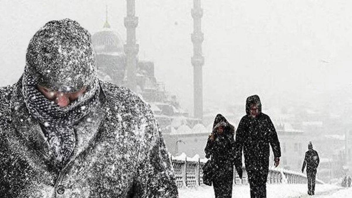 İstanbul için yeni kar uyarısı! Tam bitti derken geri geliyor...