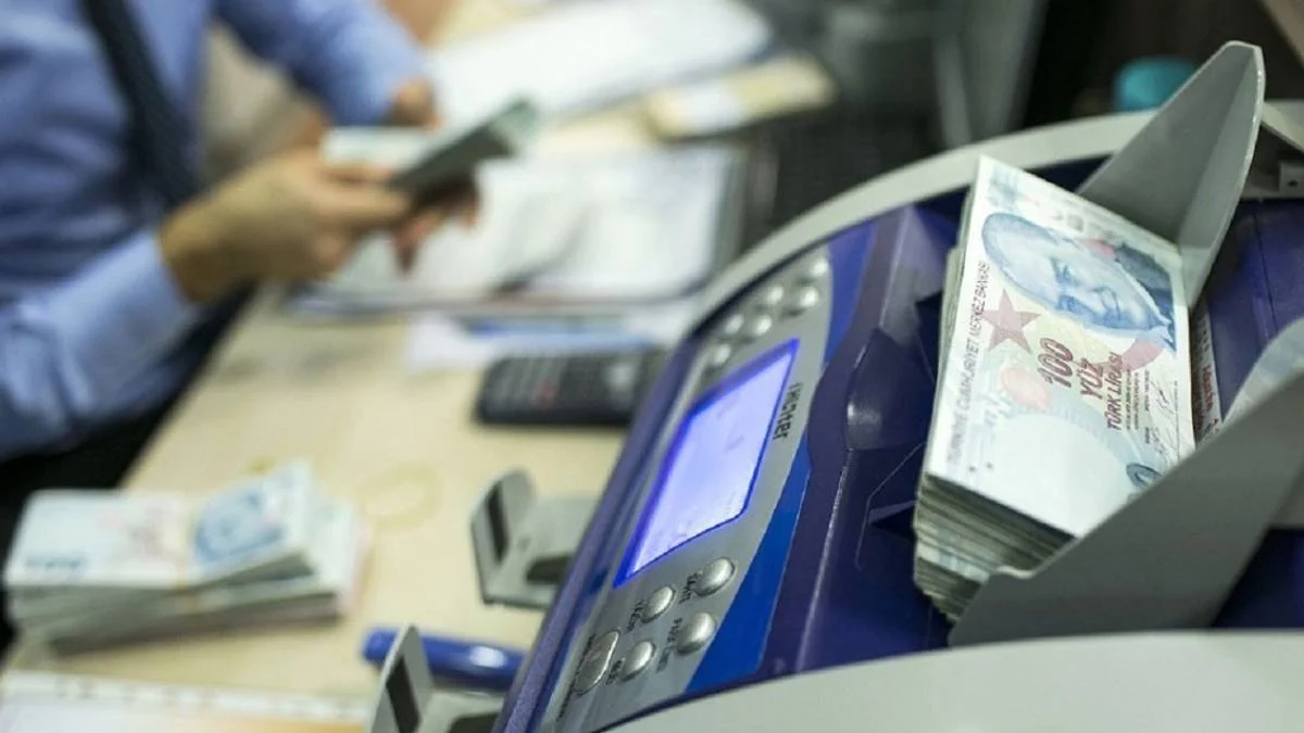 KHK ile ihraç edilenlere ikramiye verilecek mi? Memurluktan atılanlara emekli ikramiyesi ödenecek mi?