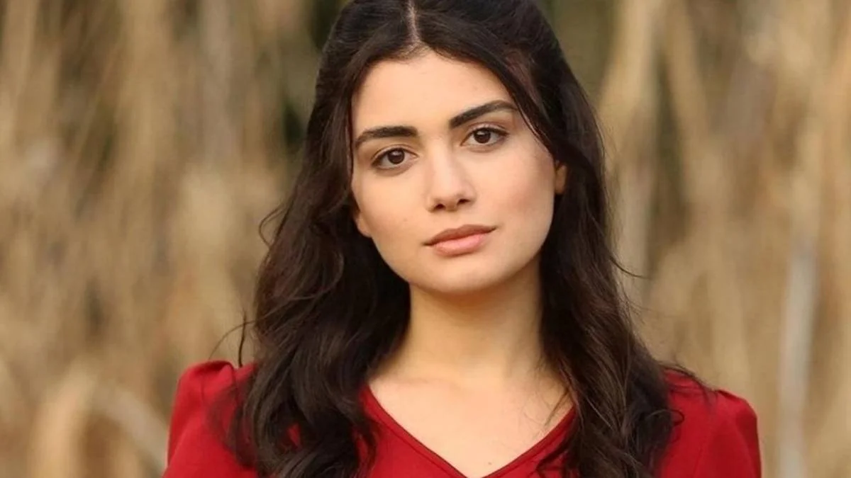 Özge Yağız kimdir? Baba dizisi Büşra Kalkan Saruhanlı kim?