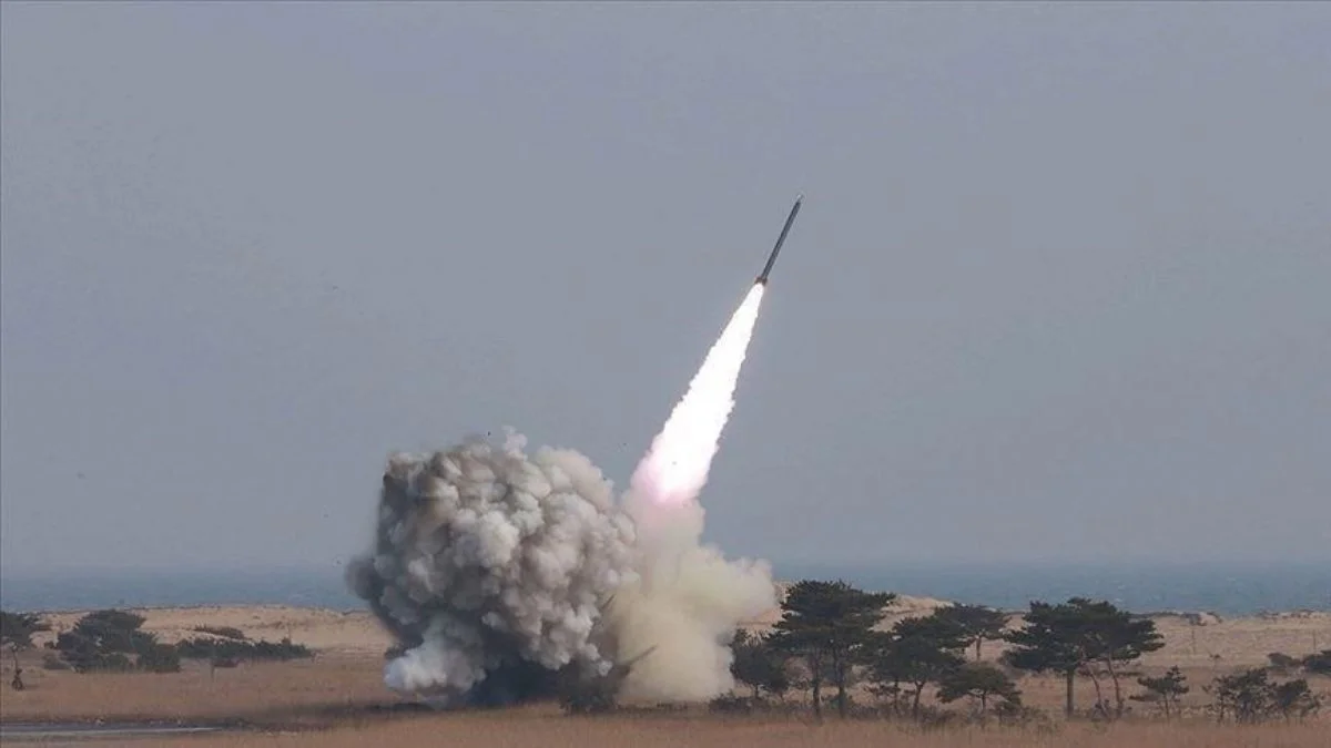 Pentagon, 'yanlış anlaşılmaması için' füze tatbikatını erteledi