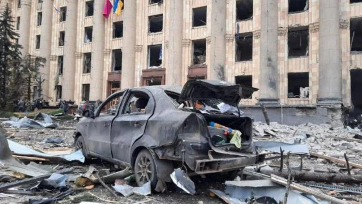 Rus güçlerinden Harkiv'e saldırı; 7 sivil öldü