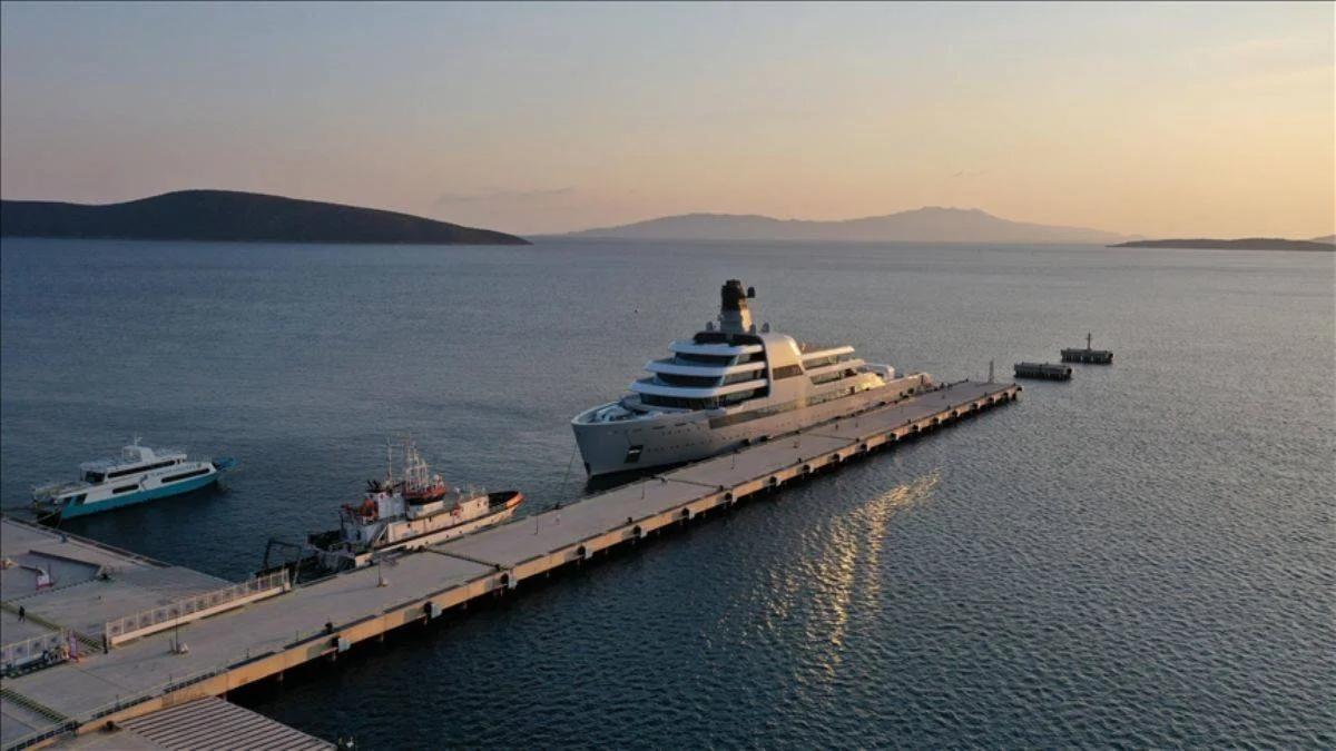 Rus milyarder Abramoviç'in yatı Bodrum'da