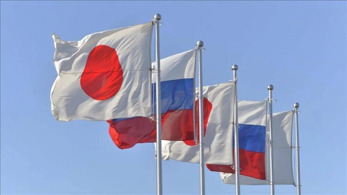 Rusya, Japonya ile arasındaki köprüleri attı!
