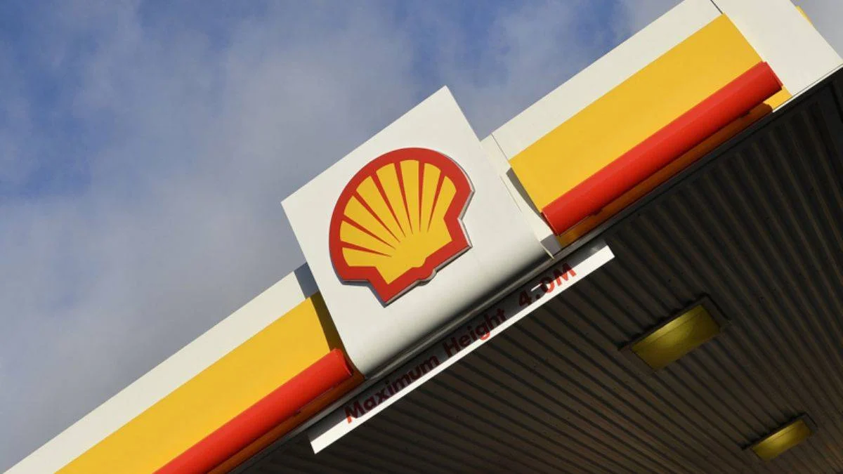 Shell artık Rusya'dan petrol almayacak
