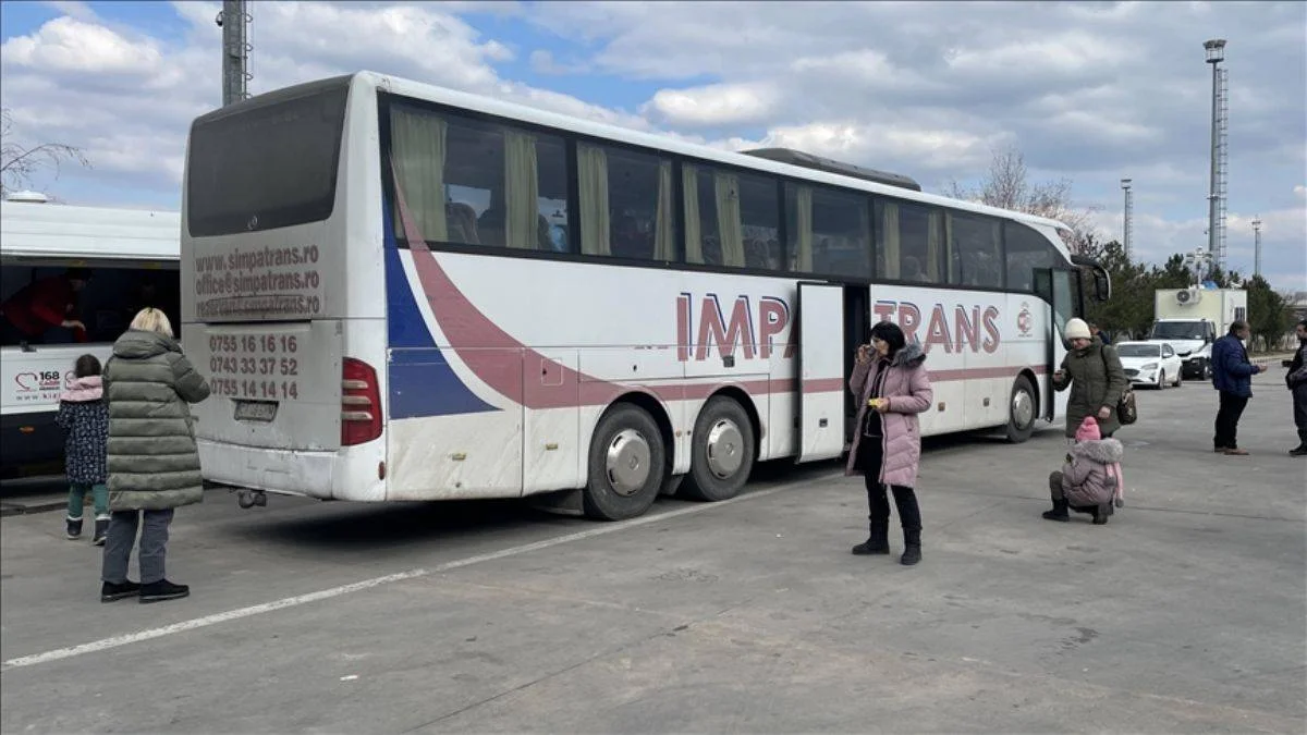 Ukrayna'dan 181 Türk vatandaşı daha tahliye edildi