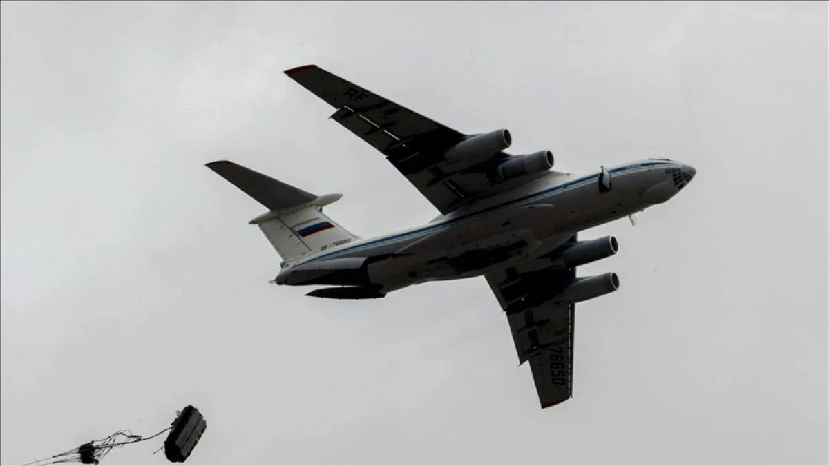 Ukrayna: Rus uçakları Mariupol'de tiyatro binasını bombaladı