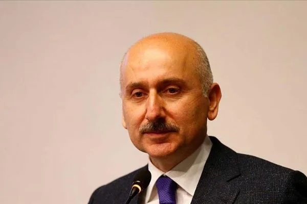 Ulaştırma ve Altyapı Bakanı Karaismailoğlu: Karadeniz'deki gemilerimizi 7/24 takip ediyoruz