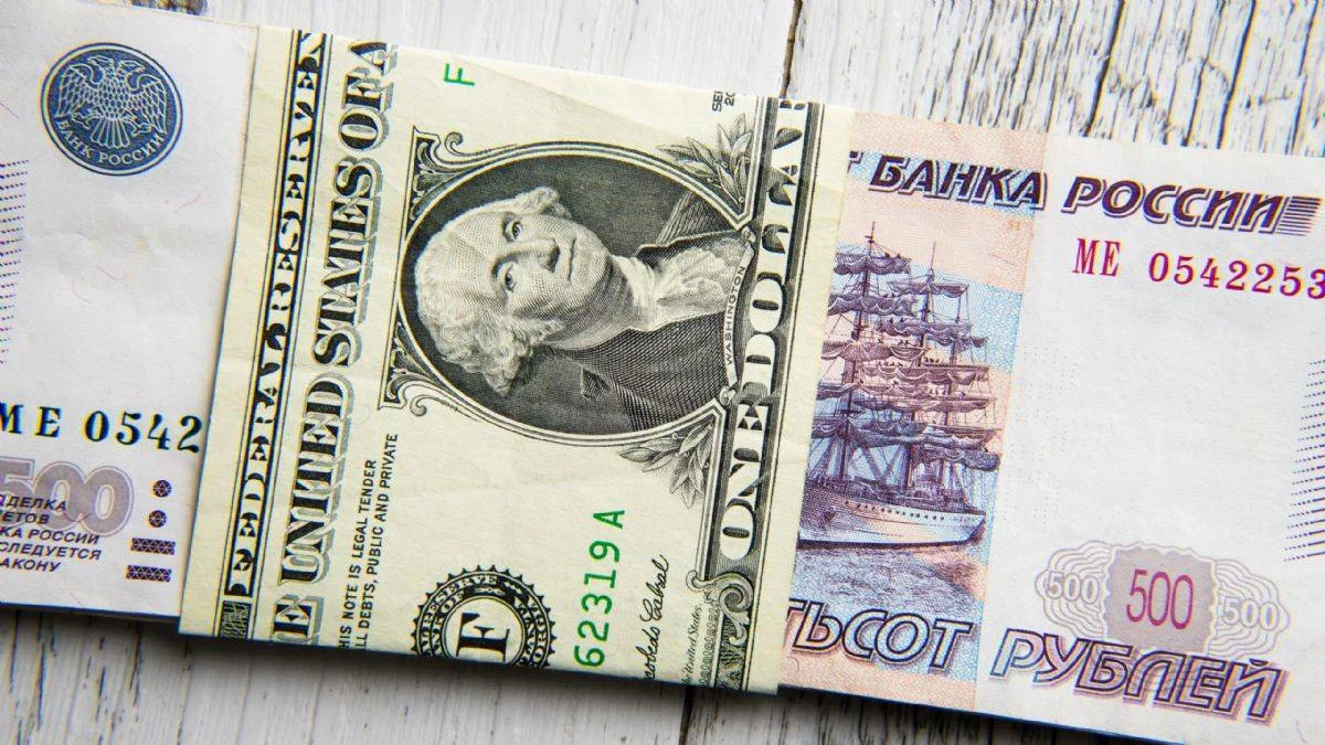 5 Rus oligarkın 3 yat, 23 mülk ve 12 banka hesabına el koyuldu