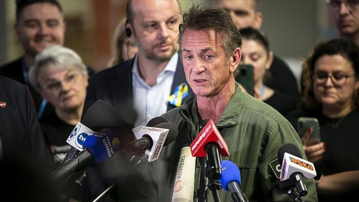 ABD'li aktör Sean Penn: Ukrayna için savaş uçağı alın