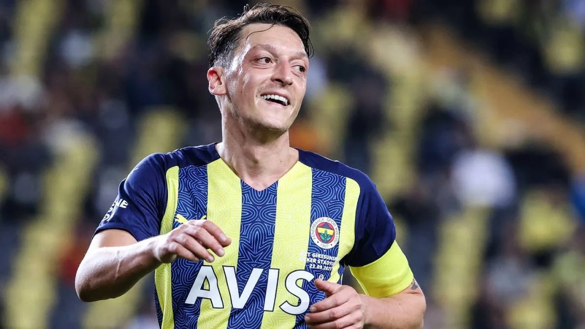 Acun transfer bombasını patlatıyor! Mesut Özil'i Hull City'e götürüyor
