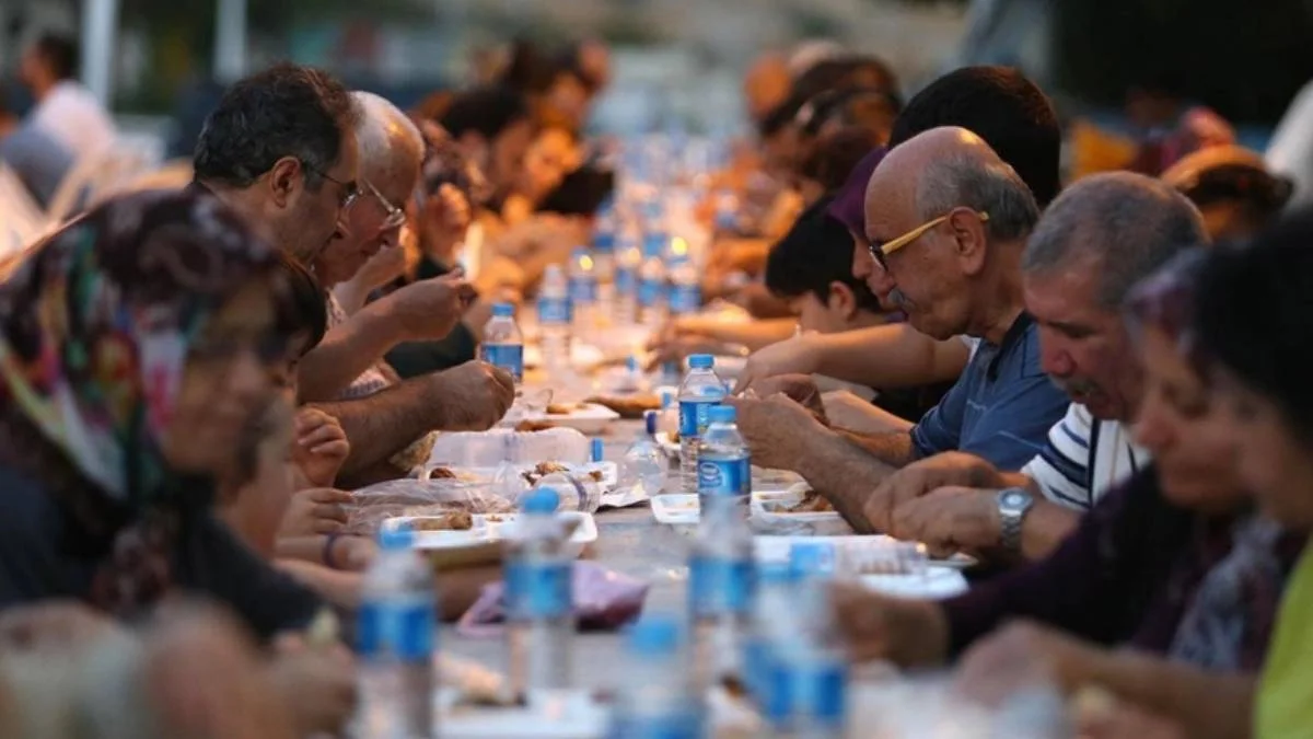 Ankara iftar çadırı nerede kuruldu? Ankara iftar (Ramazan) çadırı nerelerde, hangi ilçe ve mahallede var? Ankara'da 2022'de iftar çadırı var mı?