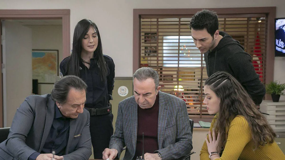 Arka Sokaklar 622. bölüm tek parça izle | Kanal D Araka Sokaklar son bölüm (622.bölüm) izle | Arka Sokaklar yeni bölümde neler oldu?