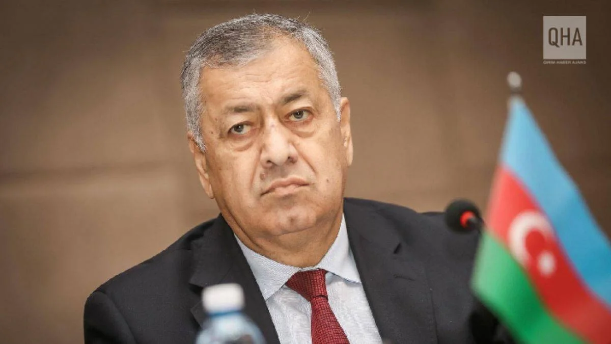 Azerbaycanlı siyasetçi Ahmadov: Sputnik Azerbaycan kapatılsın