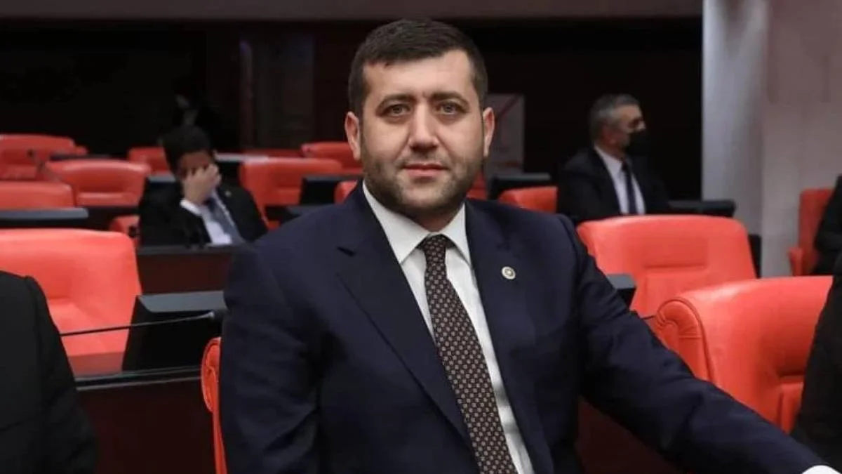 Baki Ersoy istifa mı etti? Baki Ersoy neden istifa etti? Baki Ersoy hangi partiye geçecek?