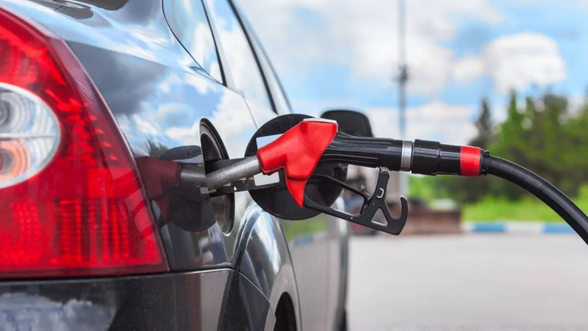 Benzine zam var mı? 15 Nisan benzine zam mı geldi? 16 Nisan Mazota (dizele) zam yapılacak mı? (Brent petrol etkisi)