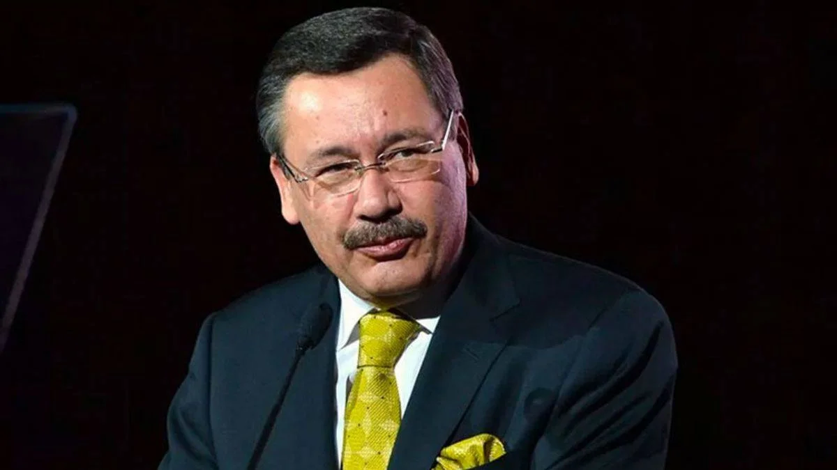 'Cumhurbaşkanı'mız kaşıkla topluyor, bürokrasi ihanet edip kürekle dağıtıyor...'